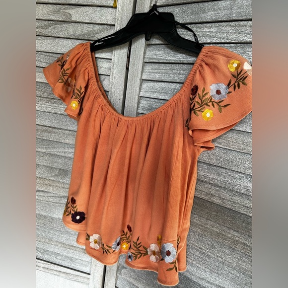 FOREVER 21 Burnt Orange Off the Shoulder Floral Design Crop Top Blouse Medium - Picture 1 of 13